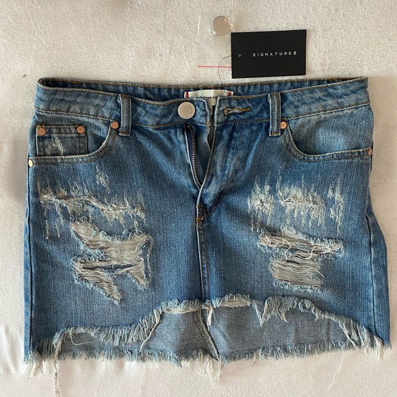 Jean skirt - Picture 1 of 4